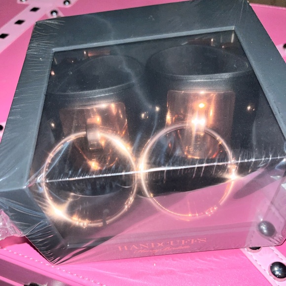 Honey Birdette black rose gold collar/leash and handcuffs wrist cuffs RARE - Picture 4 of 6